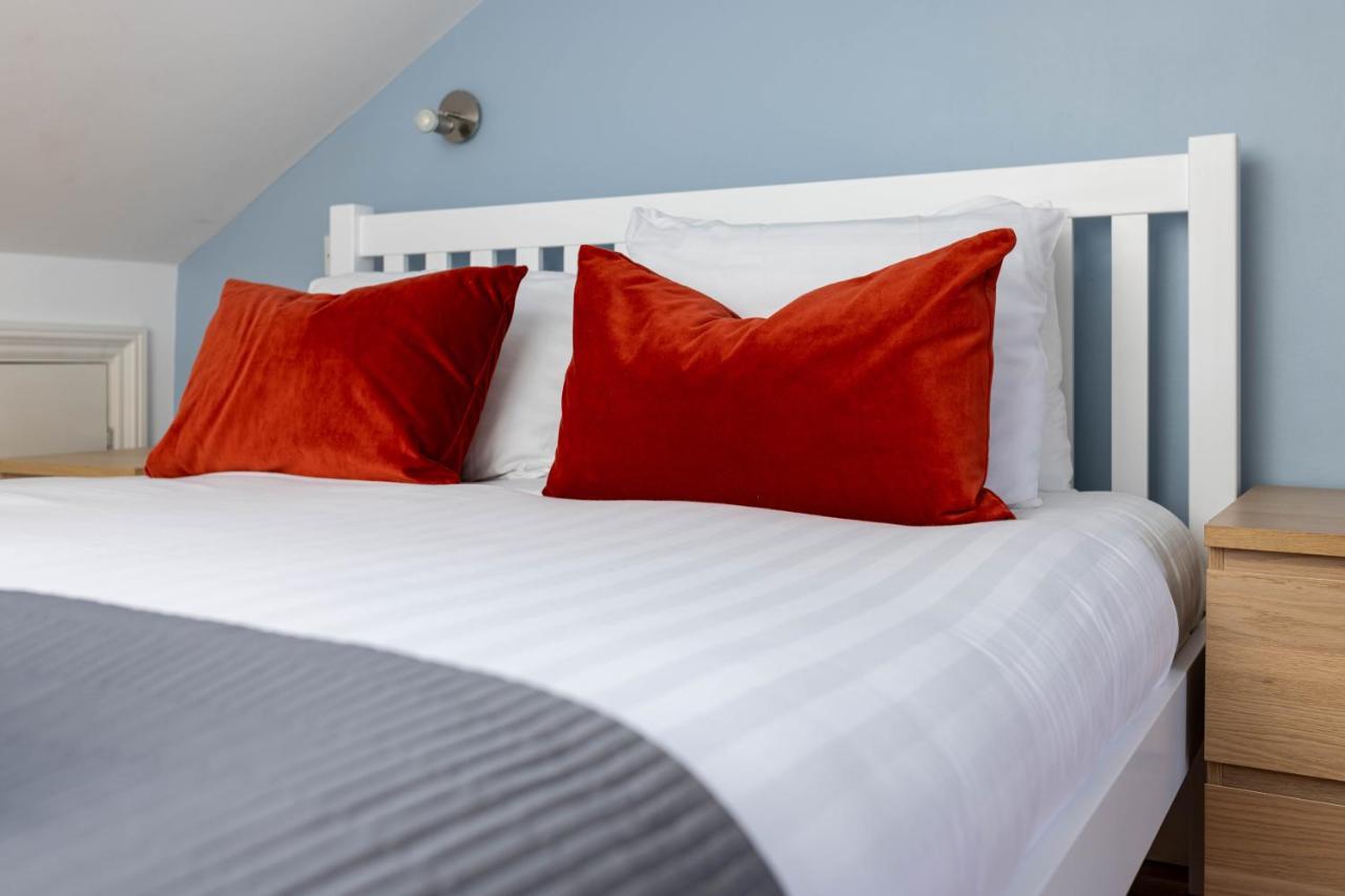 Air Host & Stay - Rockfield House - Sleeps 8 Ліверпуль Екстер'єр фото